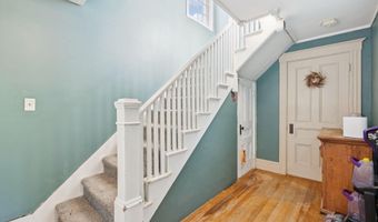 16 Murray St, Augusta, ME 04330