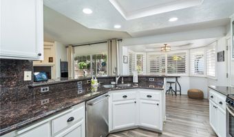 16501 Menahka Rd, Apple Valley, CA 92307