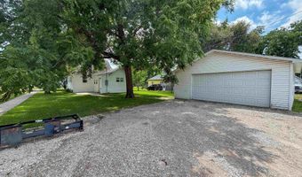 1121 3rd Ave E, Albia, IA 52531
