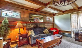 3 Waumsett Ave, Cumberland, RI 02864