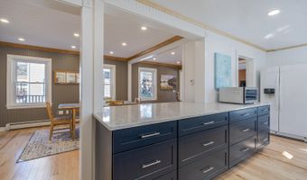 3 Wayman Ln, Bar Harbor, ME 04609