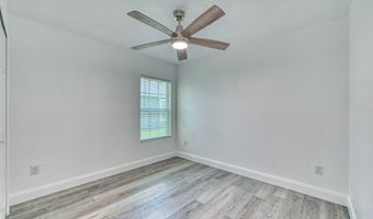 616 618 MARTIN LUTHER KING JR Dr, Baldwin, FL 32234