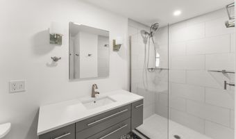 35 New St, Sharon, CT 06069
