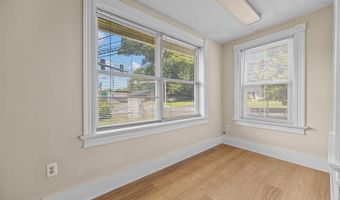 85 School Ground Rd, Branford, CT 06405