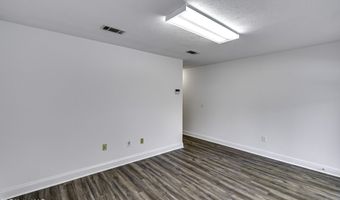 1041 Lake Vlg, Brandon, MS 39047