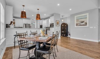61 Milky Way Dr, Barnegat, NJ 08005