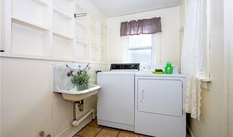 219 W Washington St, Ashland, OH 44805