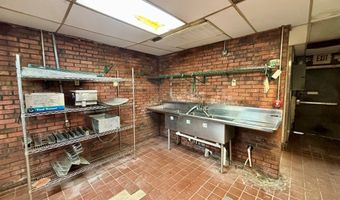 210 W Calhoun St, Bruce, MS 38915