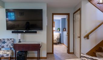 9 Kennebec Cir, Bath, ME 04530