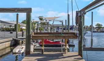 6321 BALBOA Ln, Apollo Beach, FL 33572