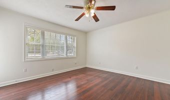 633 Keller St, Bay St. Louis, MS 39520