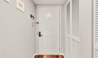1024 N UTAH St 616, Arlington, VA 22201