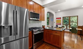 17 E Stillwater Ave, Beverly Shores, IN 46301