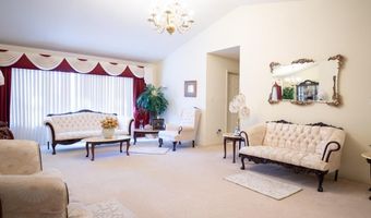 521 N Calhoun Shores Pkwy, Calhoun Falls, SC 29628