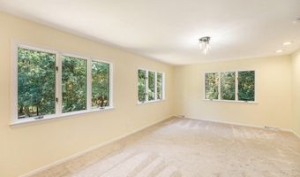 23 Lake Shore County Rd, Beverly Shores, IN 46301