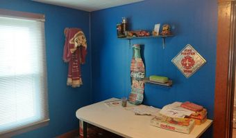 907 S State Road 145, Birdseye, IN 47513
