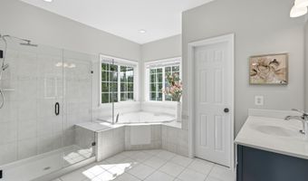 22082 WATER RUN Ct, Ashburn, VA 20148