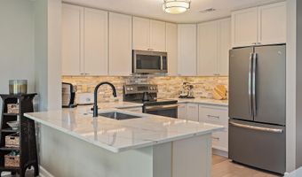 4 SPA CREEK Lndg B3, Annapolis, MD 21403