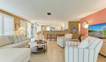 136 CRESCENT Dr, Anna Maria, FL 34216