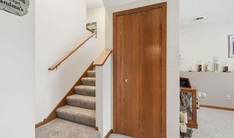 6435 157th St W, Apple Valley, MN 55124