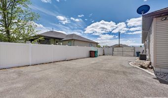 784 Dell Rd, Chubbuck, ID 83202
