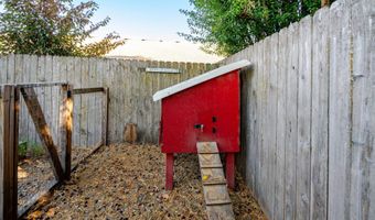 165 25th Ave SE, Albany, OR 97322