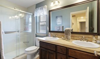 9975 SW LEDGESTONE Ct, Beaverton, OR 97007