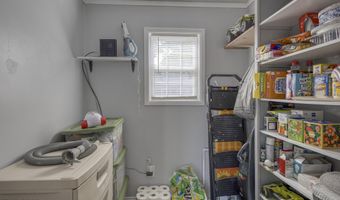 335 E 9th St, Baxter Springs, KS 66713