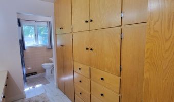 1824 Eisenhower Cir, Aberdeen, SD 57401