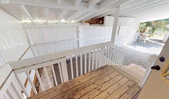 15819 HIGHWAY 101, Brookings, OR 97415