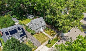 709 Indianola Ave, Ann Arbor, MI 48105