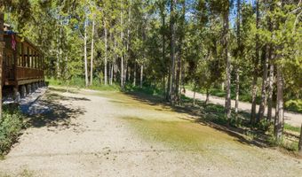9 PINE St, Alpine, WY 83128