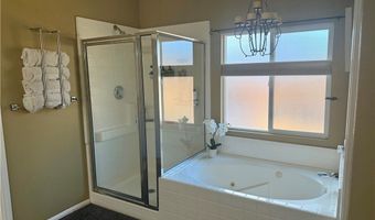 13572 Kurena Rd, Apple Valley, CA 92308