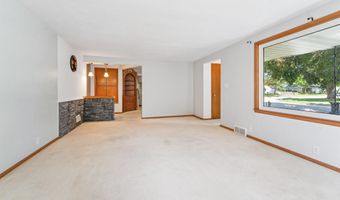 35 FOSTER Ct, Appleton, WI 54915
