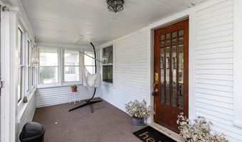 1427 Mattern Ave, Des Moines, IA 50316