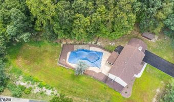 33 Huntsville Rd, Andover, NJ 07860
