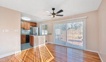 7852 OREANA Dr, Annandale, VA 22003