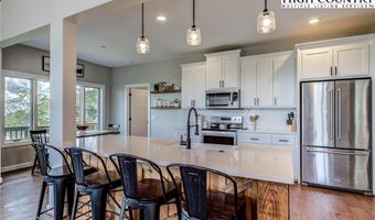 94 Silver Fox Rdg, Beech Mountain, NC 28604