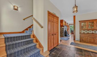 11 Loft Cir, Campton, NH 03223
