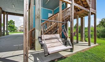 4032 Bank St, Bay St. Louis, MS 39520