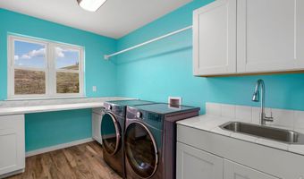 2051 Stove Prairie Rd, Bellvue, CO 80512