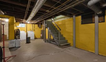 165 Grosvenor St, Athens, OH 45701