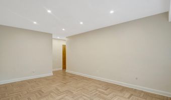 1315 N ODE St 704, Arlington, VA 22209