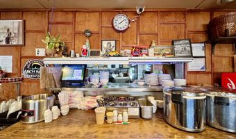 925 CHETCO Ave, Brookings, OR 97415