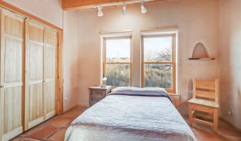 159 A County Rd 155, Abiquiu, NM 87510