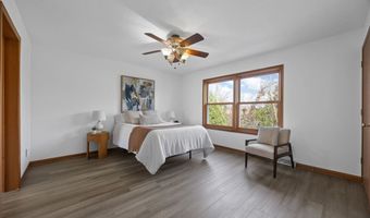 13294 212th Ave, Anamosa, IA 52205