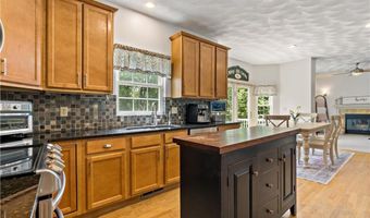 7 Mountain Laurel Dr, Coventry, RI 02816