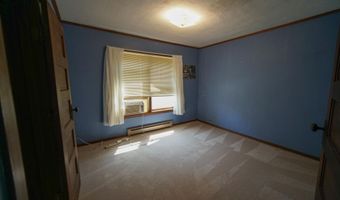 610 7th Ave, Ackley, IA 50601