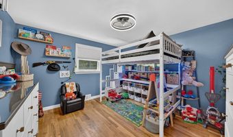 26 Algerine St, Berkley, MA 02779