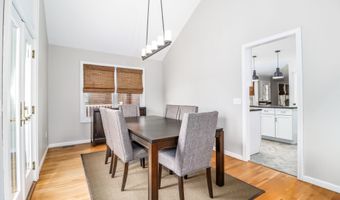 5 A Big Buck Ln, Brookfield, CT 06804